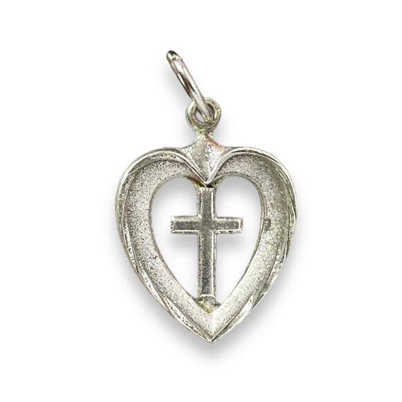 Sterling Jewelry - Sterling silver 925 cross pendant